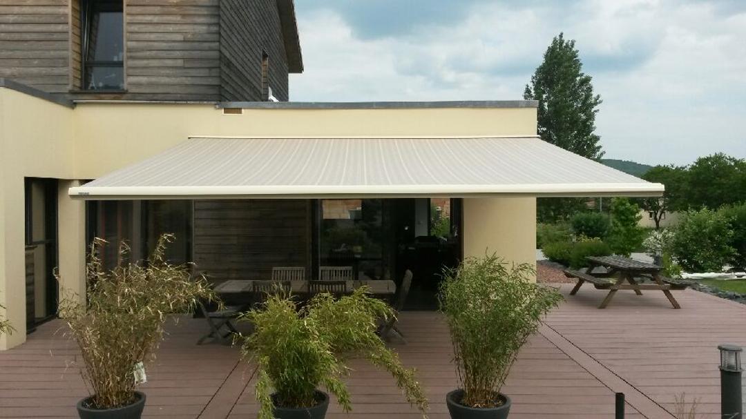 Protection solaire: 50 idées pour la terrasse extérieur  Bache pour  pergola, Amenagement jardin, Pare soleil terrasse